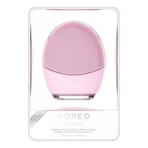 SOLD Foreo Luna 3 Facial Cleansing Massage Device